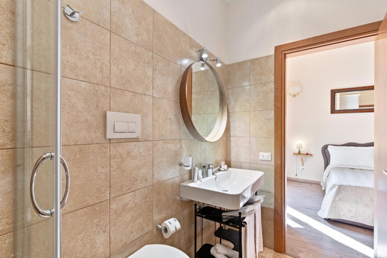 Vatican Domus Luxury Rooms Roma Exterior foto
