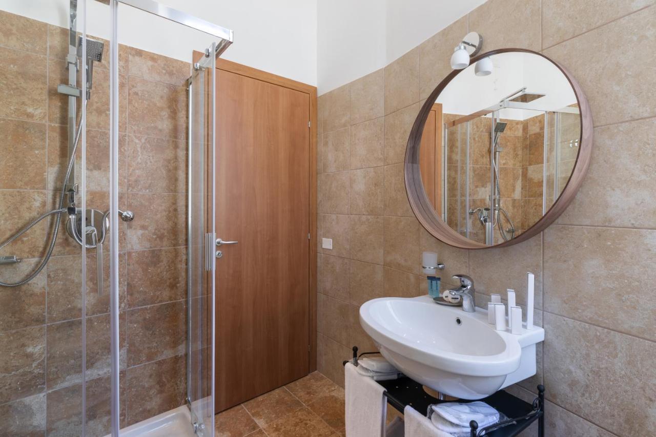 Vatican Domus Luxury Rooms Roma Exterior foto